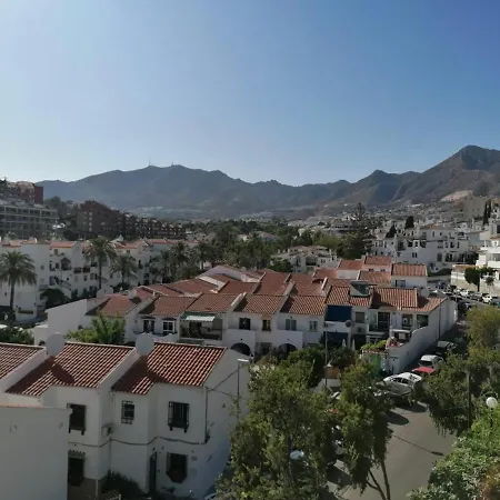 Apartamento En La Playa Con Piscina Benalmádena